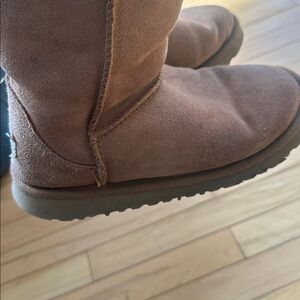 UGG  Suede Boots in Brown